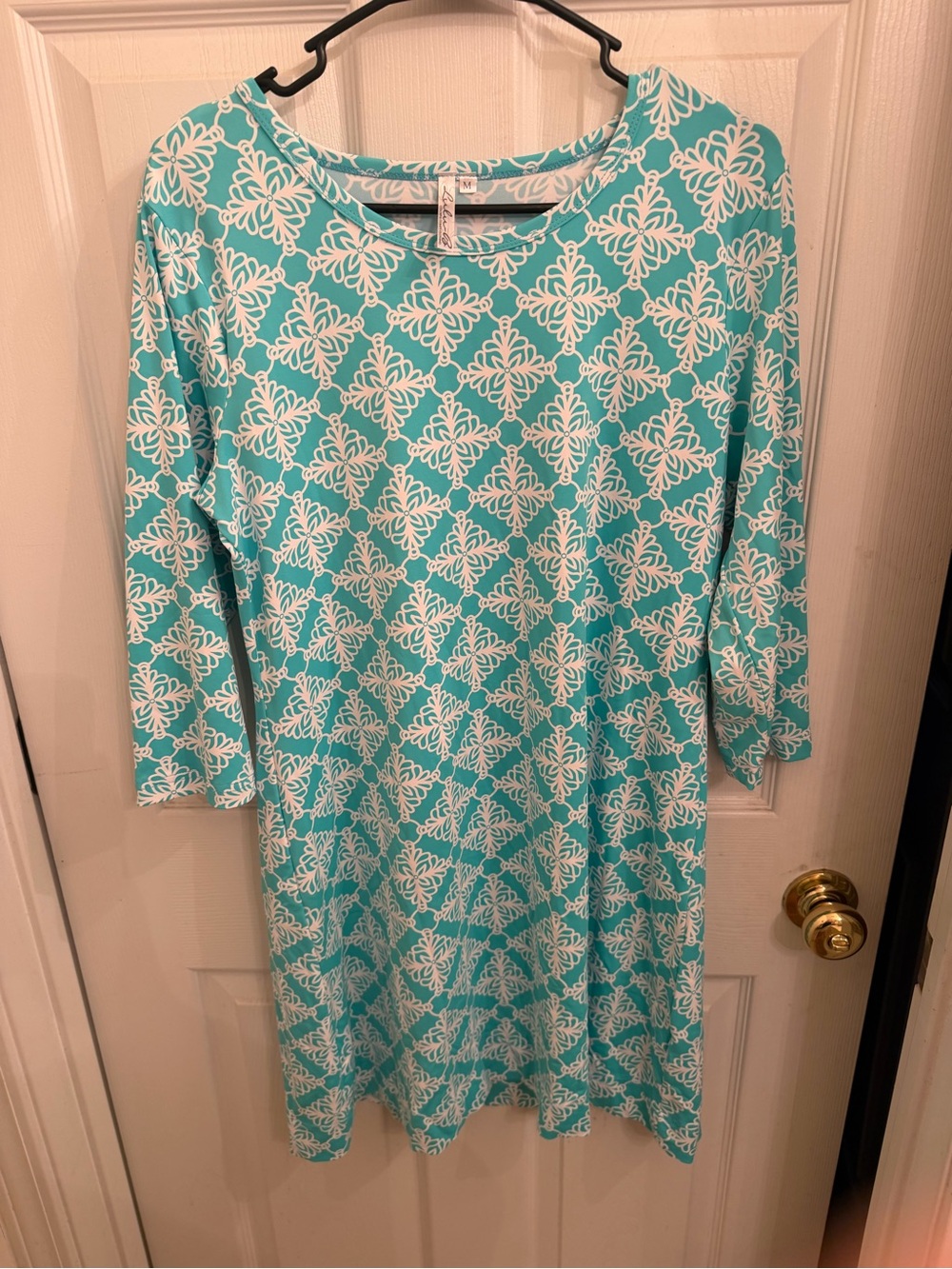 Lulu-B Aqua and White Geometric Shift Dress
